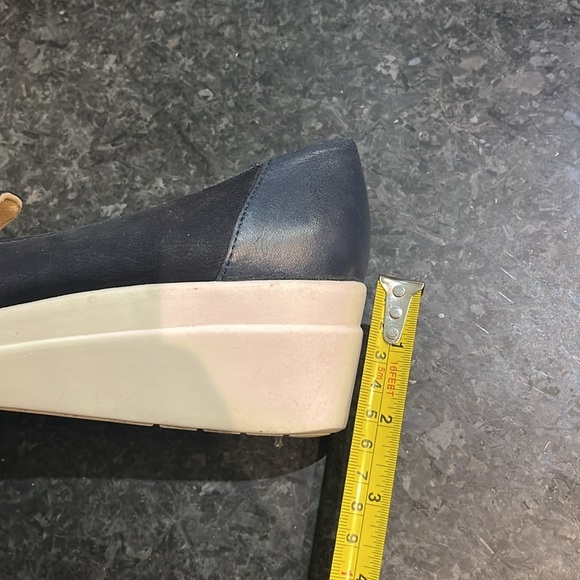 Naturalizer Women's Navy Samara Loafers - Picture 9 of 10